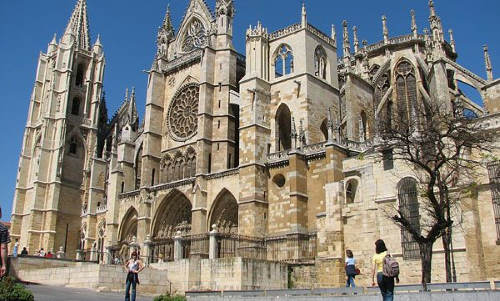 Kathedrale von León - Platz Plaza Regla - Spanien