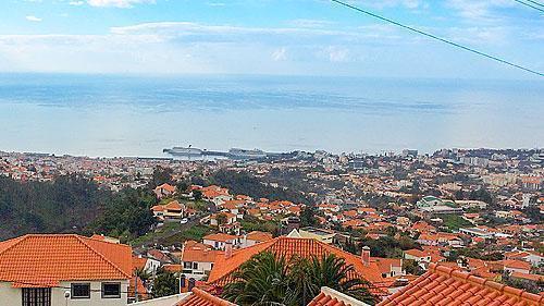 Ausblicke auf die Stadt Funchal - Madeira - Portugal