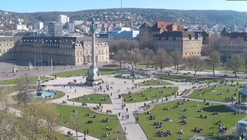 Panoramablick auf dem Stuttgarter Schlossplatz - Deutschland